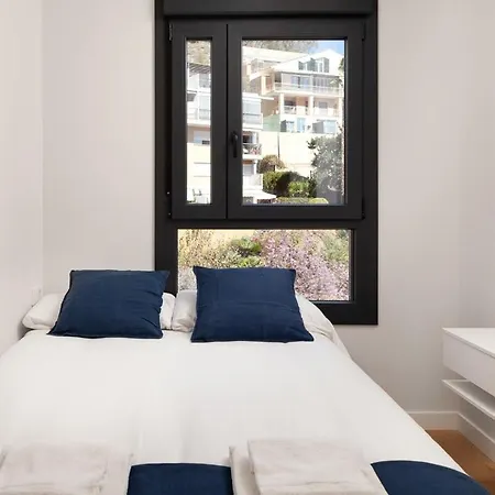 Apartamento Your Sunny Retreat! Modern Steps To The